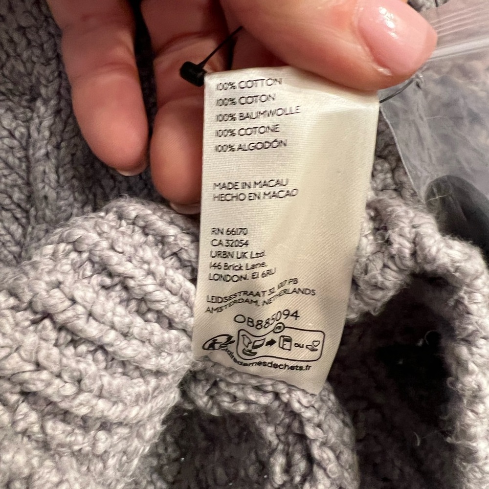 NWT - Free People Bonfire Cable Knit Cardi in Stone (Grey) - Picture 11 of 12